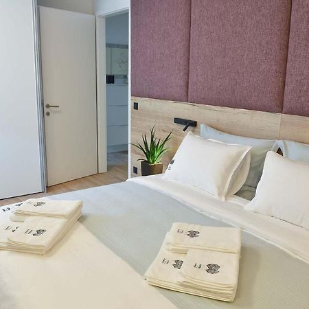 Astra Urban Garden Apartment, 2 Garage Parking Spaces Zagreb Ngoại thất bức ảnh