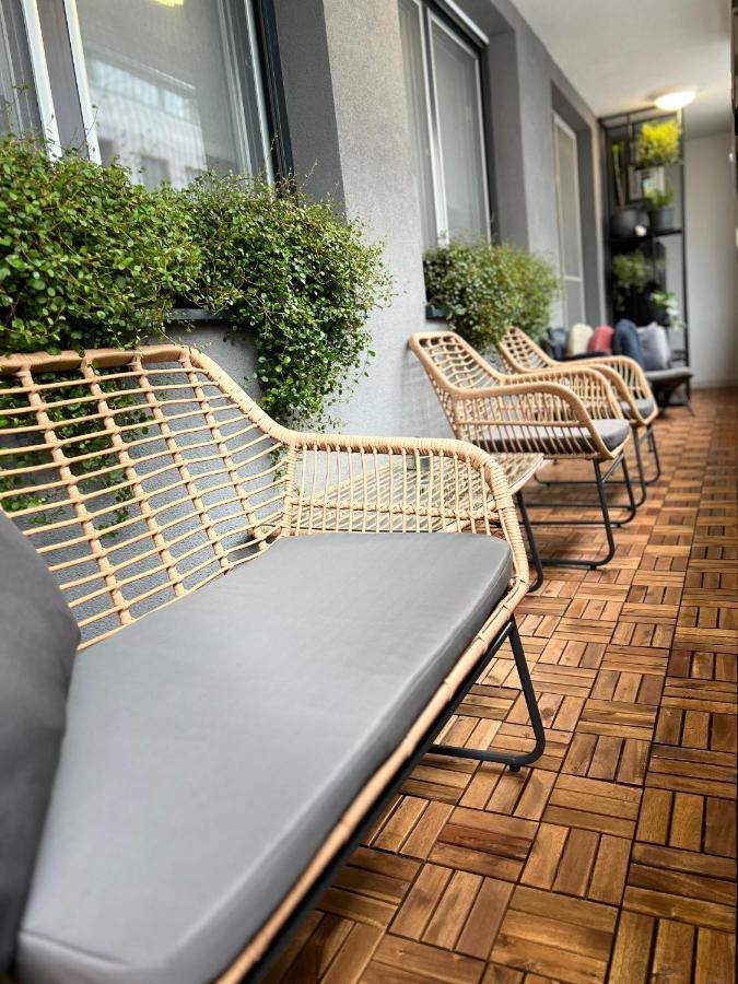Astra Urban Garden Apartment, 2 Garage Parking Spaces Zagreb Ngoại thất bức ảnh