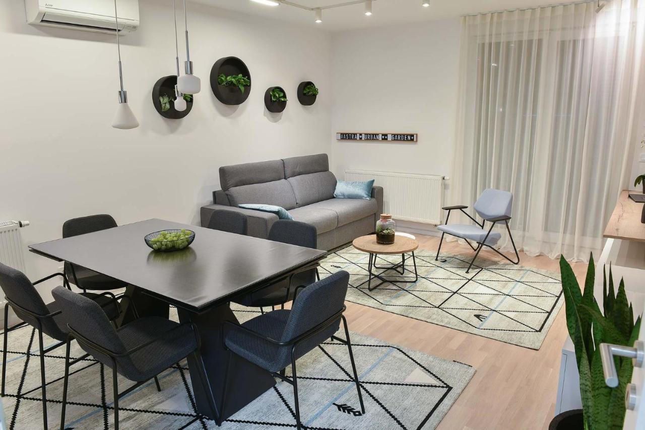 Astra Urban Garden Apartment, 2 Garage Parking Spaces Zagreb Ngoại thất bức ảnh