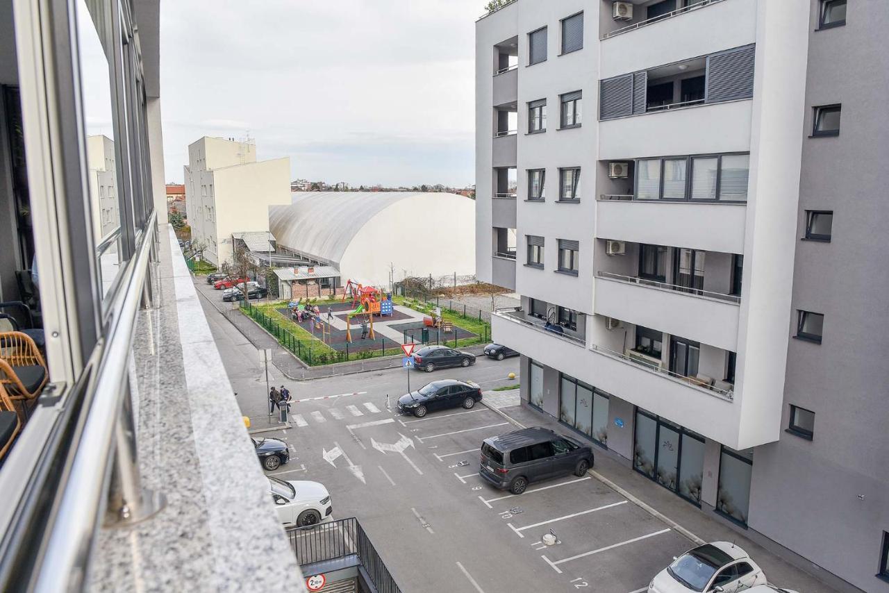 Astra Urban Garden Apartment, 2 Garage Parking Spaces Zagreb Ngoại thất bức ảnh