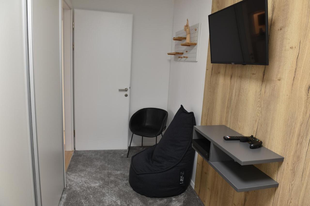 Astra Urban Garden Apartment, 2 Garage Parking Spaces Zagreb Ngoại thất bức ảnh